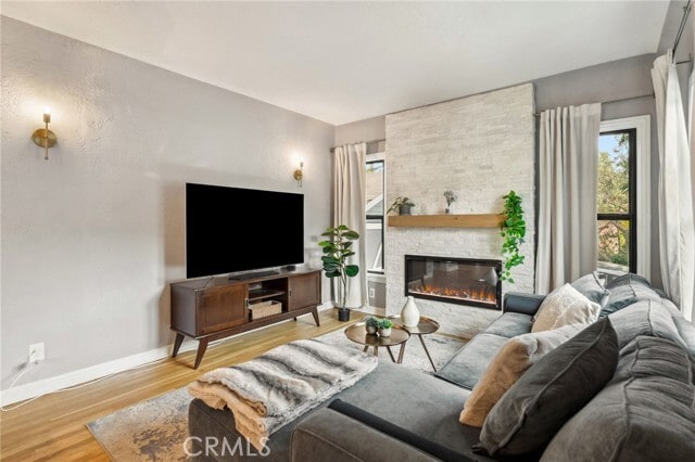 Building Photo - 1812 Las Flores Dr