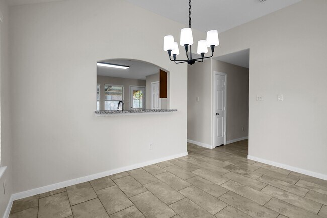 Building Photo - 10486 Twin Circles Dr