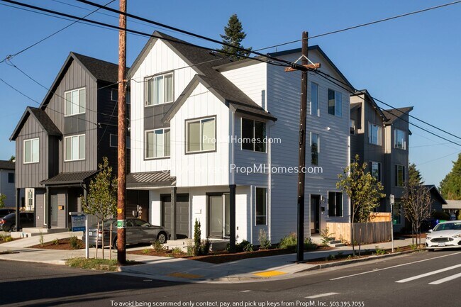 Building Photo - Modern Apartment in the Heart of NE! Half ...
