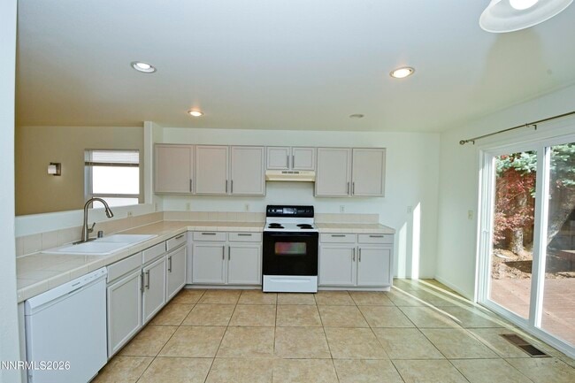 Building Photo - 7441 Deveron Dr