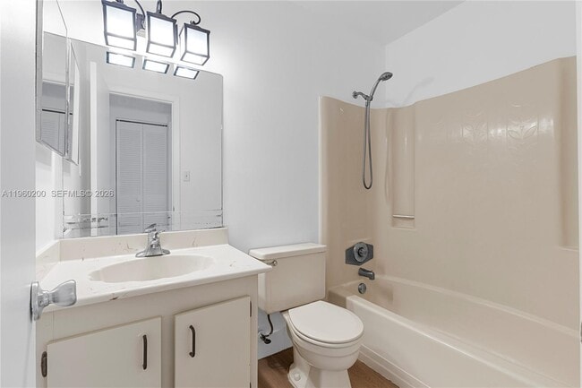 Building Photo - 6061 Shaker Wood Cir