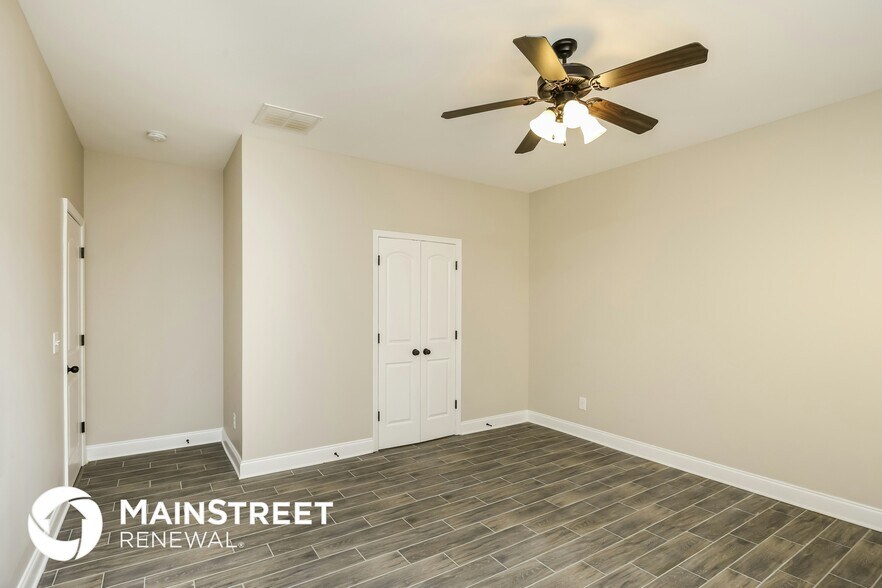 Building Photo - 4715 Sweet Water Dr