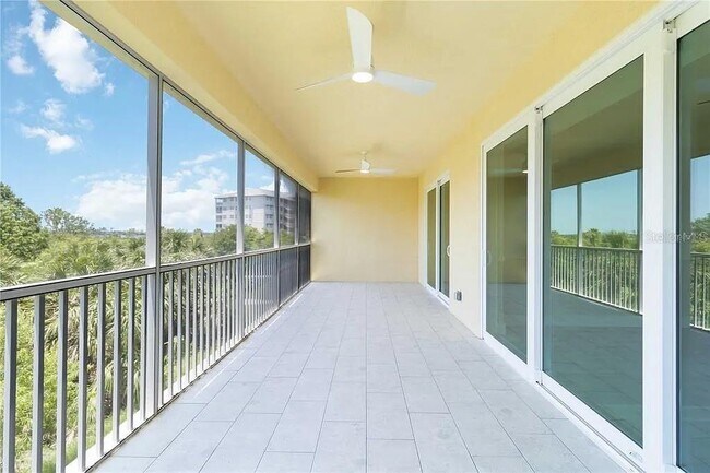 Building Photo - 280 Hidden Bay Dr
