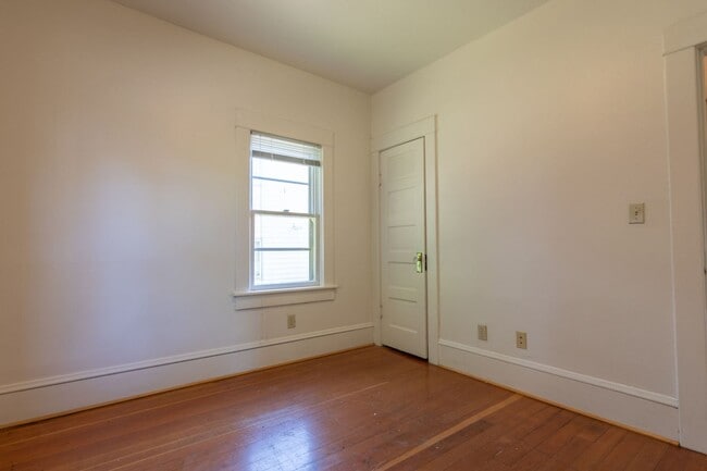 Building Photo - 5534 N Missouri Ave