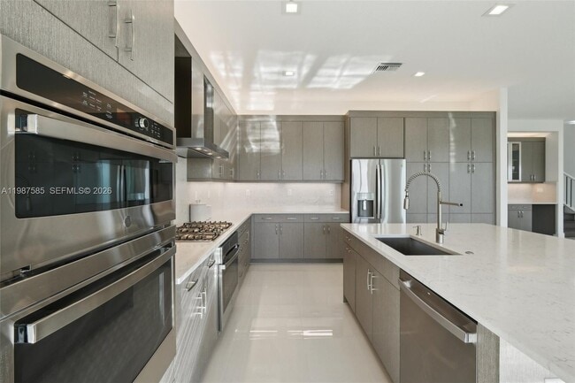 Building Photo - 13076 Feathering Wy