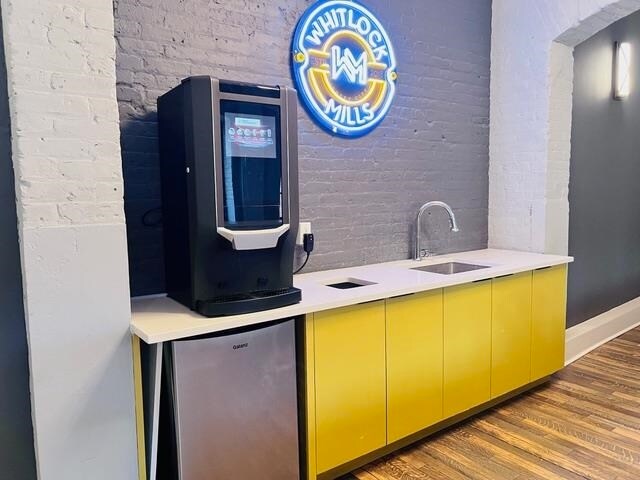 Building Photo - 160 Lafayette St