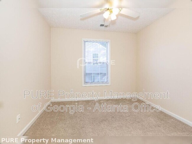 Building Photo - 624 Bedford Ct