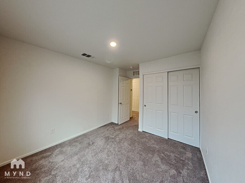 Building Photo - 9889 Coastal Fog Dr