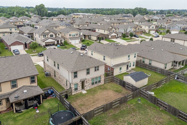 Building Photo - 2518 Boxwood Park