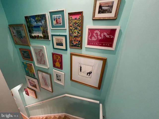 Building Photo - 1322 Ridge Pl SE