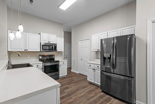 Building Photo - Burbage Grant 4 bedrooms- Ready Now!