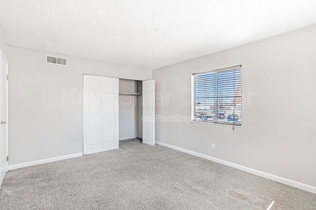 Building Photo - 10211 Ura Ln