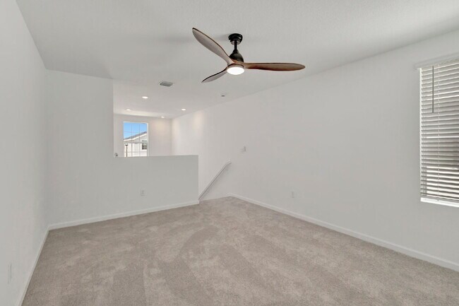 Building Photo - Luxurious Living: Spacious 5-Bedroom Home with Scenic Views in Port Saint Lucie!