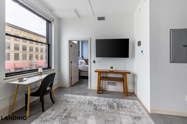 Building Photo - 5000 Euclid Ave