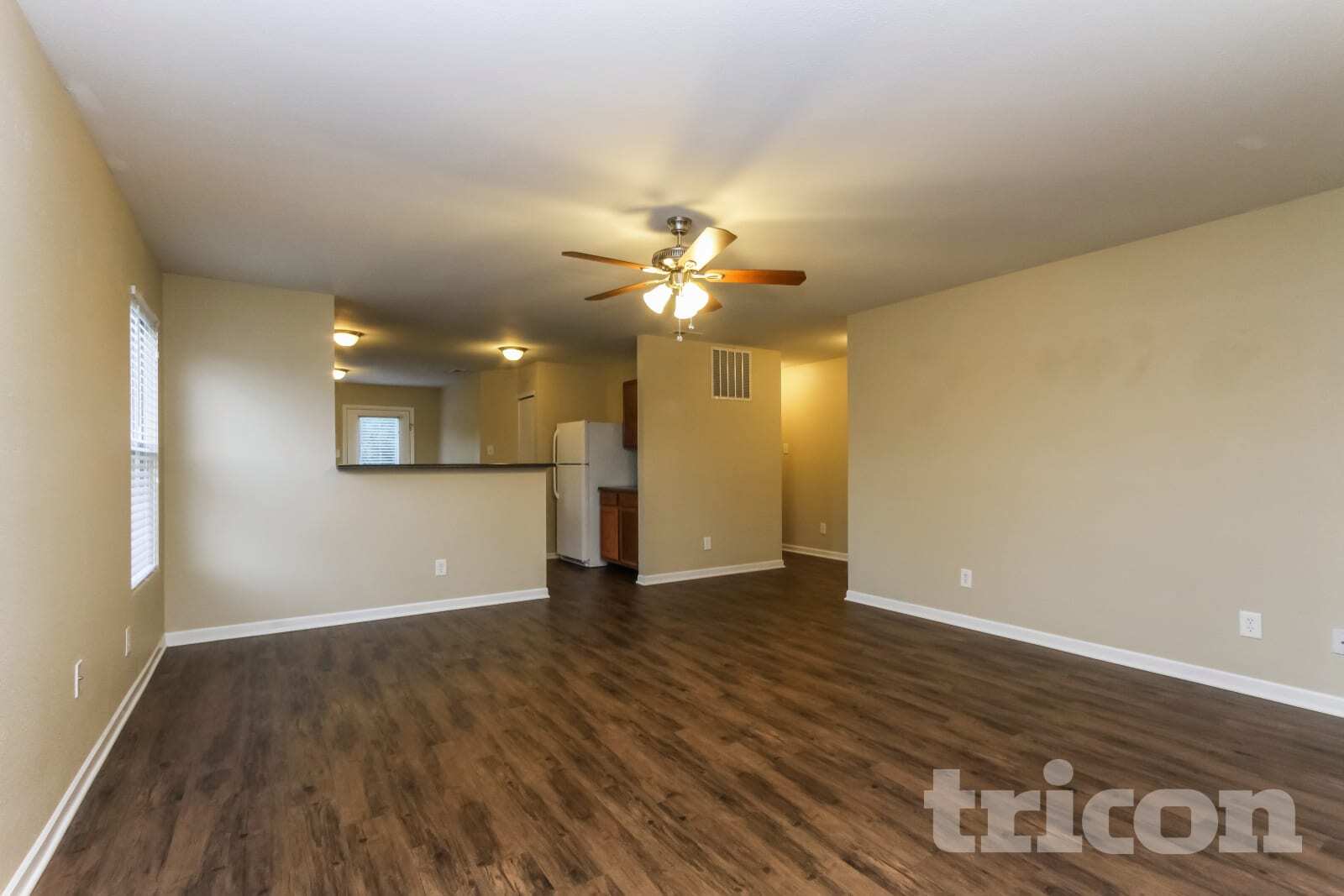 Building Photo - 1615 Blue Grass Pkwy