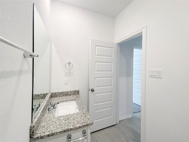 Building Photo - 5622 Tabula Rasa Dr