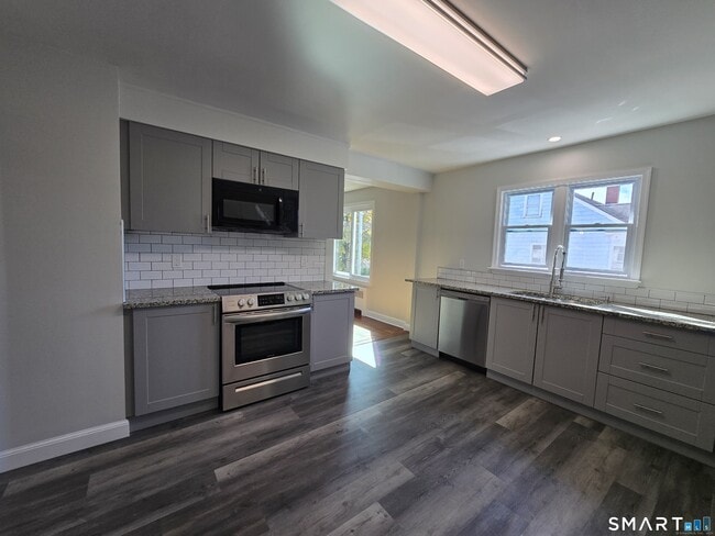 Building Photo - 508 Garfield Ave