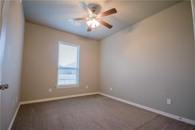 Building Photo - 301 Cisterna Dr