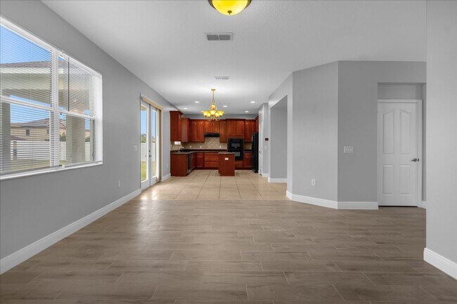 Building Photo - 247 Country Cottage Ln