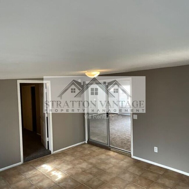 Building Photo - 3893 W Denver St