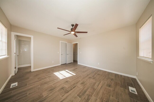 Building Photo - 8512 NW 86th St