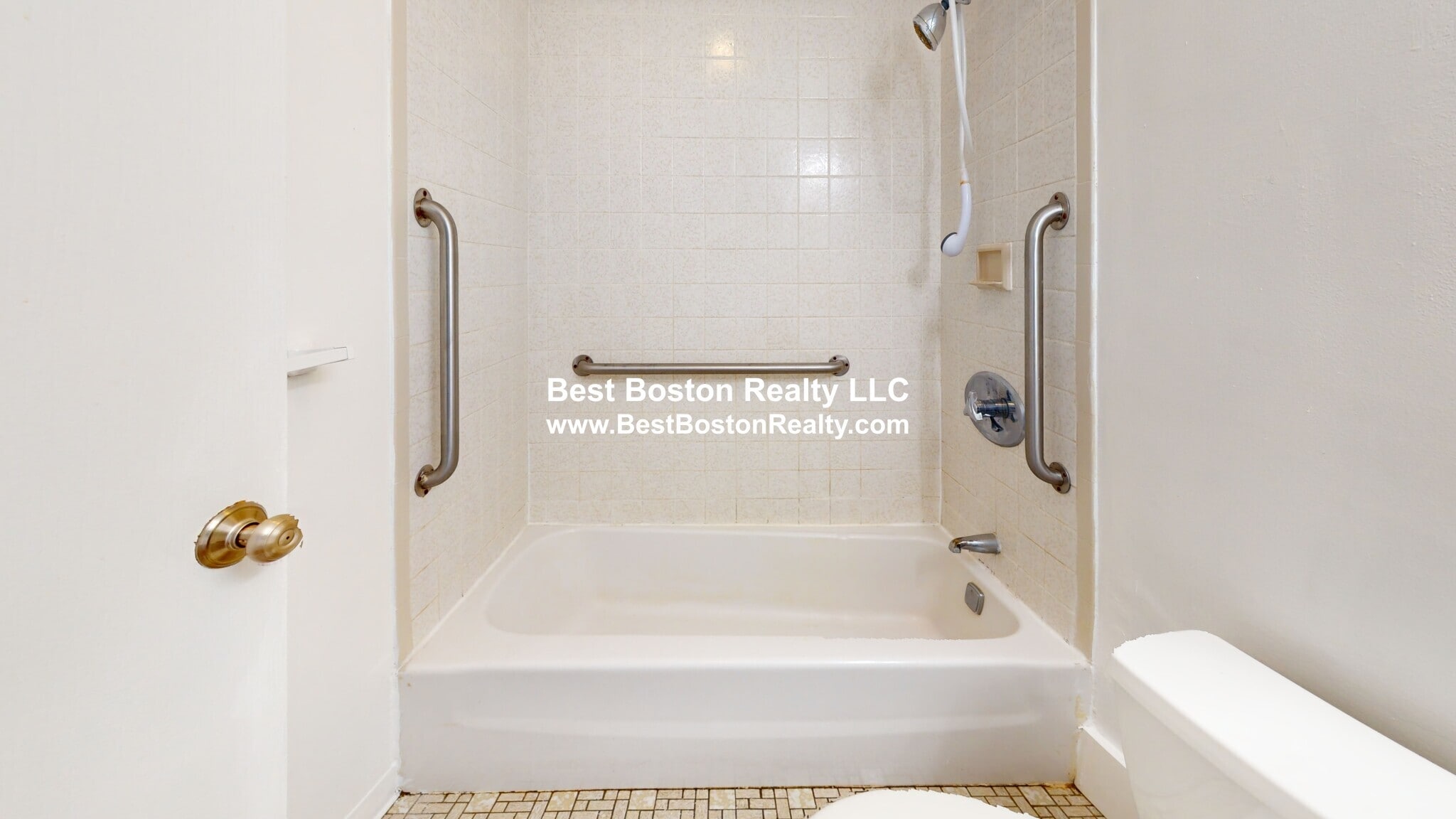 Building Photo - 100 Fellsview Ter