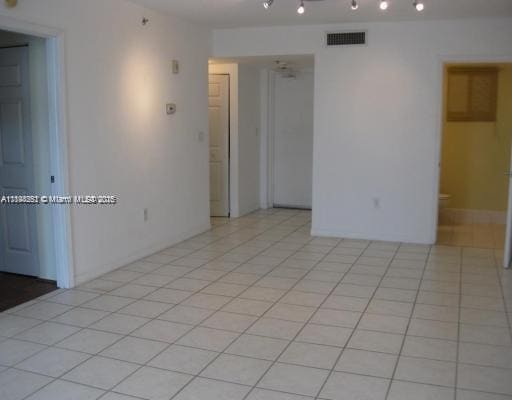 Building Photo - 8888 Collins Ave