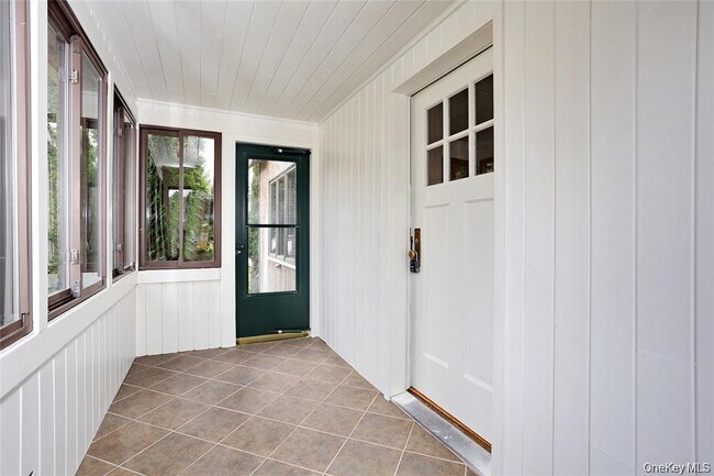 Building Photo - 1143 State Rt 17B