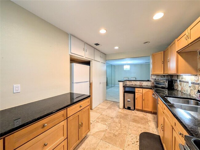 Building Photo - 5104 29th St W