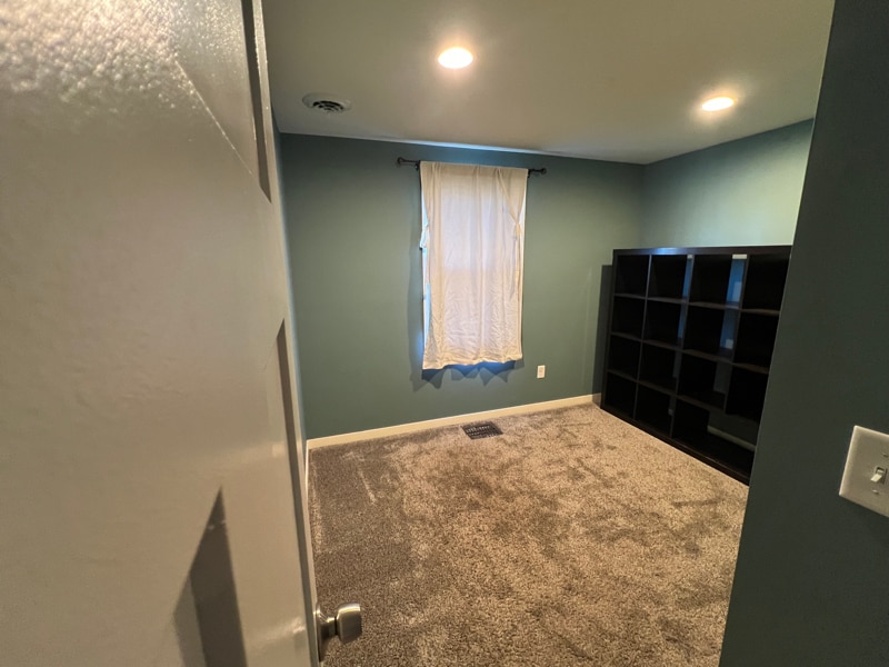 Building Photo - 414 N Lindberg St