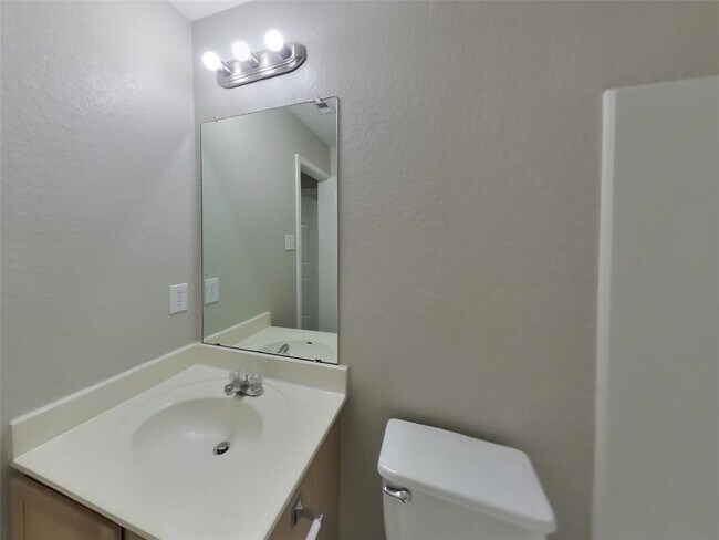 Building Photo - 5617 Victory Gallop Dr