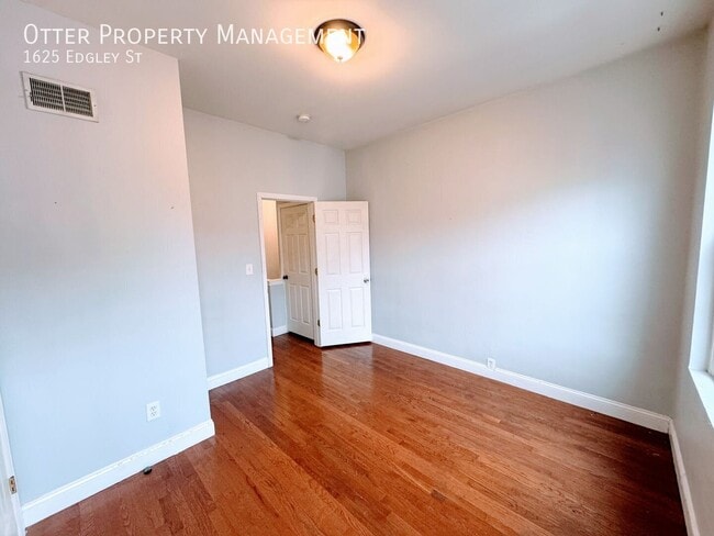 Building Photo - 1625 Edgley St