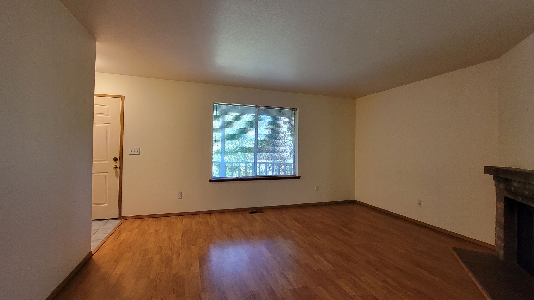 LIVING ROOM - 1800 11th Ave