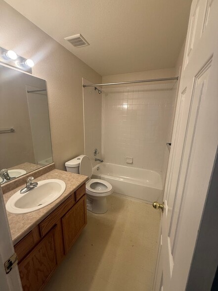 Building Photo - 315 Ellers Grove