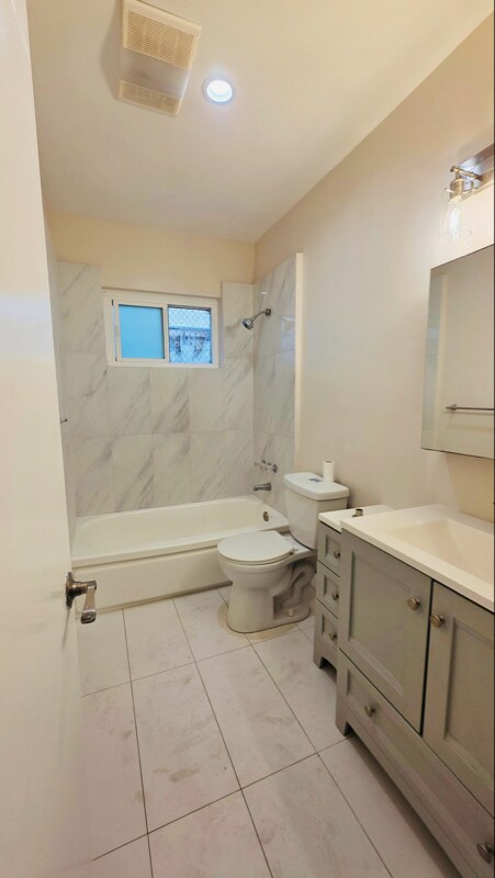 Building Photo - 138 N Belmont St