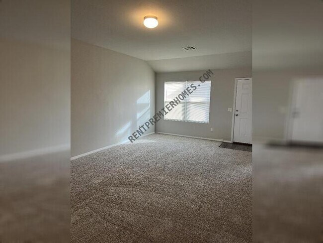 Building Photo - 1840 Land Run Dr