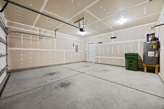 Building Photo - 217 Walker Grv Ln