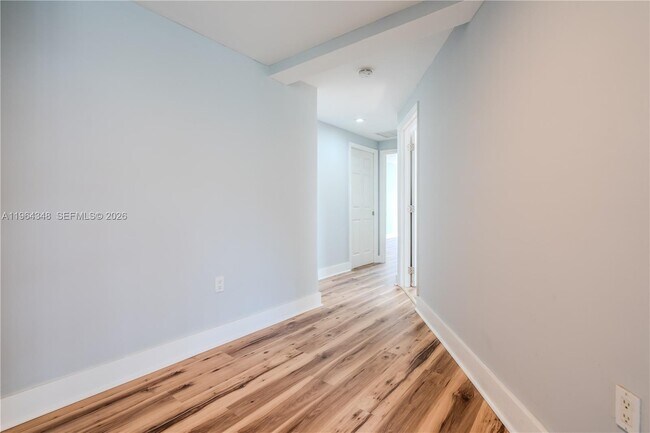 Building Photo - 2383 Flamingo Dr