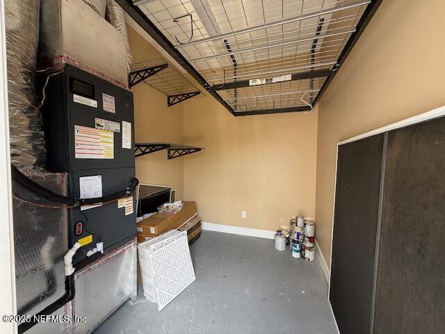 Building Photo - 7860 Turnstone Cir E