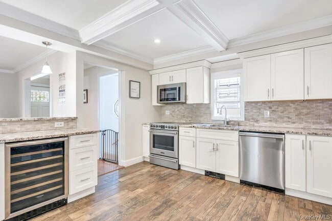 Building Photo - 2327 Cleveland St