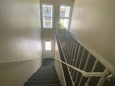 Building Photo - 360 Rosecrans St