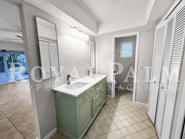 Building Photo - 3 Bed | 2 Bath Home on SE 46th Terrace – Space to Live, Room to Breathe Limited-time offer: $300 ...