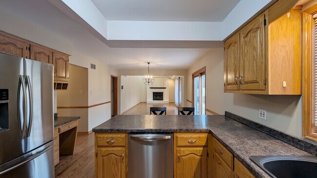 Building Photo - 205 San Carlos Rd