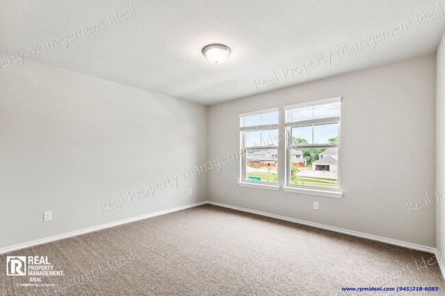 Building Photo - 2000 Plum Pk