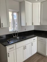 Building Photo - 3033 Carleton St