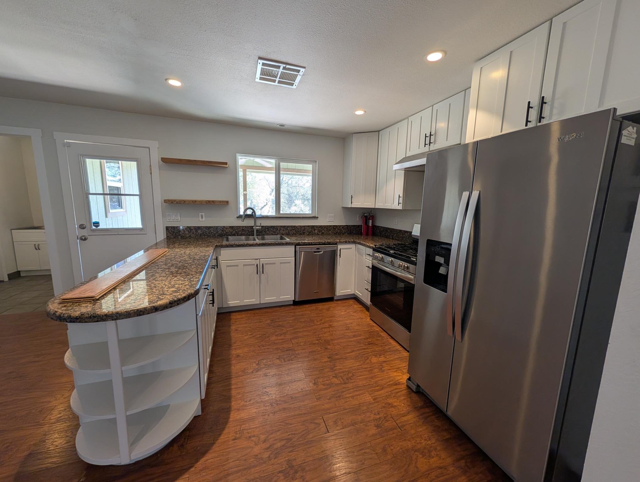 Building Photo - 35880 Sage Ln