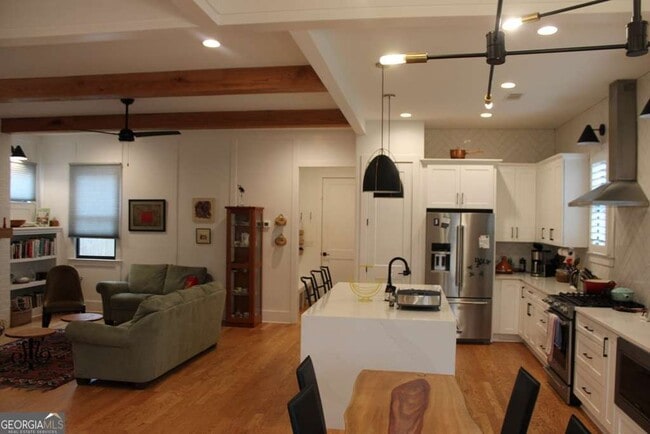 Building Photo - 232 Wilbur Ave SE