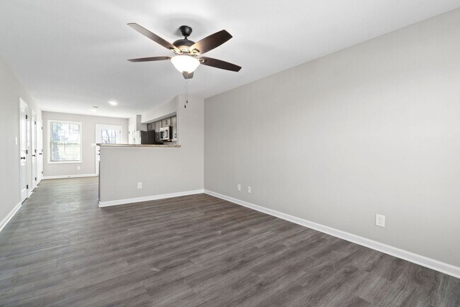 Building Photo - 1000 Glenkirk Dr