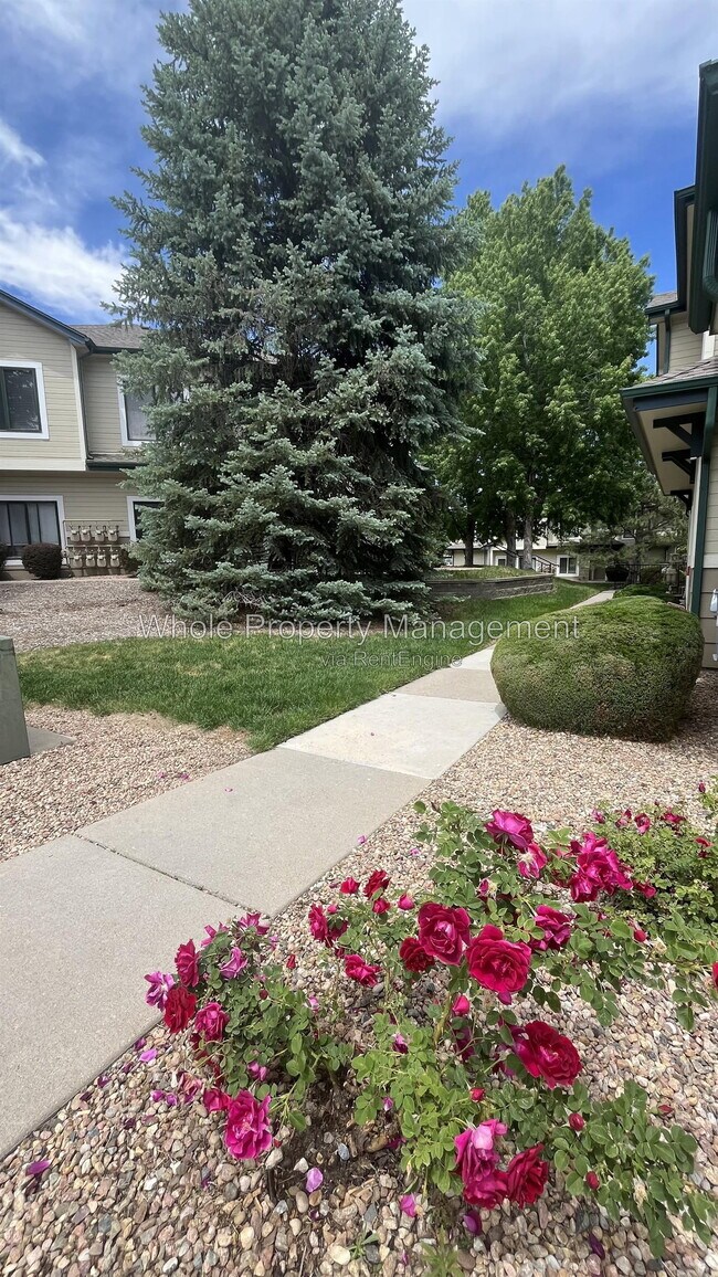 Building Photo - 8707 E Florida Ave