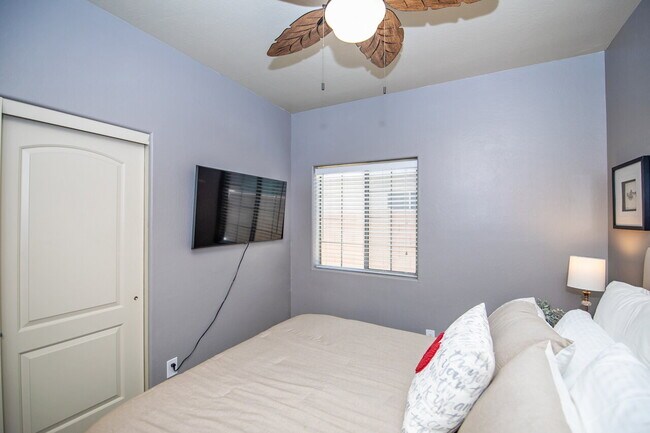 Building Photo - "Fully-Furnished 3-Bedroom, 2-Bathroom Home!"